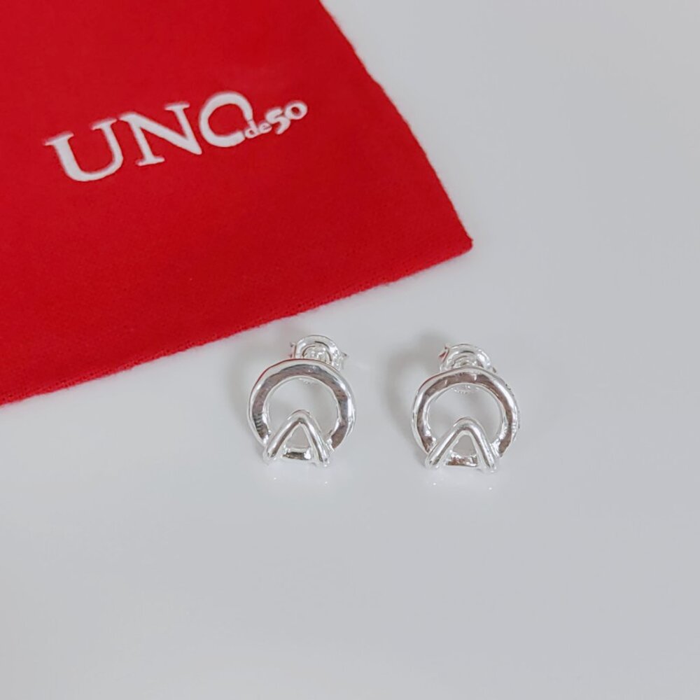 Uno de 50 GAME OF 3 EARRINGS, Glow Circle and Triangle Link Stud Earrings Silver